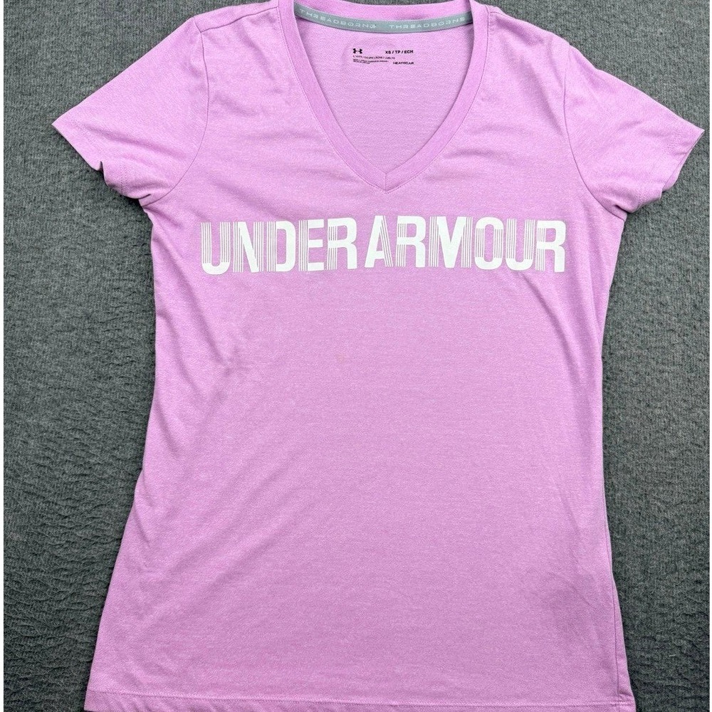 Under Armour Women's XS Purple V-Neck Graphic T-Shirt Athleticwear